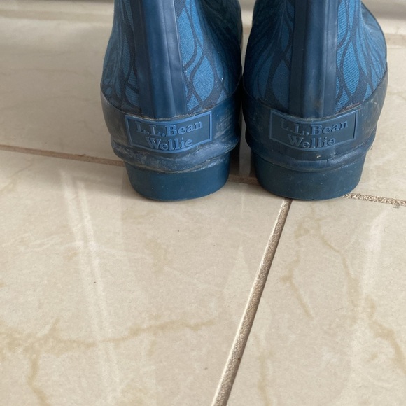 LL Bean Rain Boots - Picture 4 of 7
